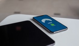 老公的手机怎么设置跟踪？安卓苹果合法跟踪教程，保护隐私更安心