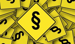 软件接单洗钱风险全解析：如何识别、防范与应对，避免法律陷阱