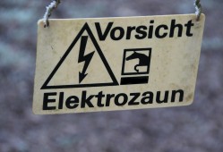 黑客的联系方式：合法渠道与风险防范全指南，助你安全解决技术难题