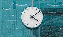 24小时接单服务：随时解决你的深夜紧急需求，享受全天候便利生活