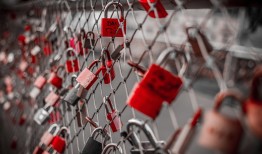 专业黑客24小时接单微信QQ：随时守护您的网络安全，解决紧急威胁