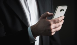 黑客在线QQ接单便宜多少？揭秘真实价格与避坑指南，安全省钱更安心