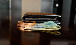 黑客能挣多少钱？合法与非法收入全解析，助你避开风险实现稳定高薪