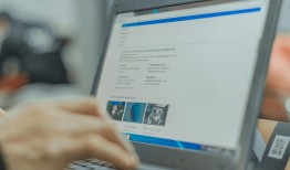 黑客在线QQ接单人才网：揭秘灰色交易风险与安全防范指南