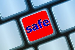 免费黑客帮你入侵微信聊天记录？揭秘真相与安全防护全攻略