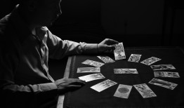 黑客挣多少钱？揭秘合法与非法黑客真实收入差距及提升秘籍