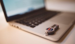 黑客24小时在线查询：全天候安全检测服务，快速解决网站异常与数据泄露风险