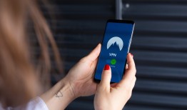 如何才能找到真正的黑客？揭秘合法黑客服务与识别方法，避免被骗