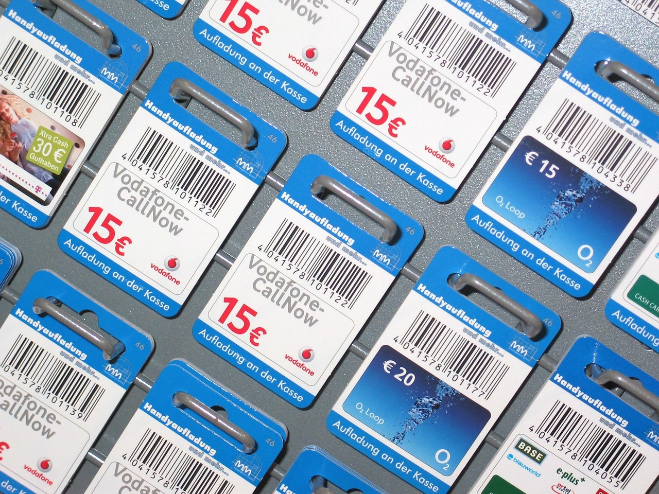 手机黑科技软件监控：揭秘隐蔽监控的强大功能与合法使用边界，保护隐私更安心