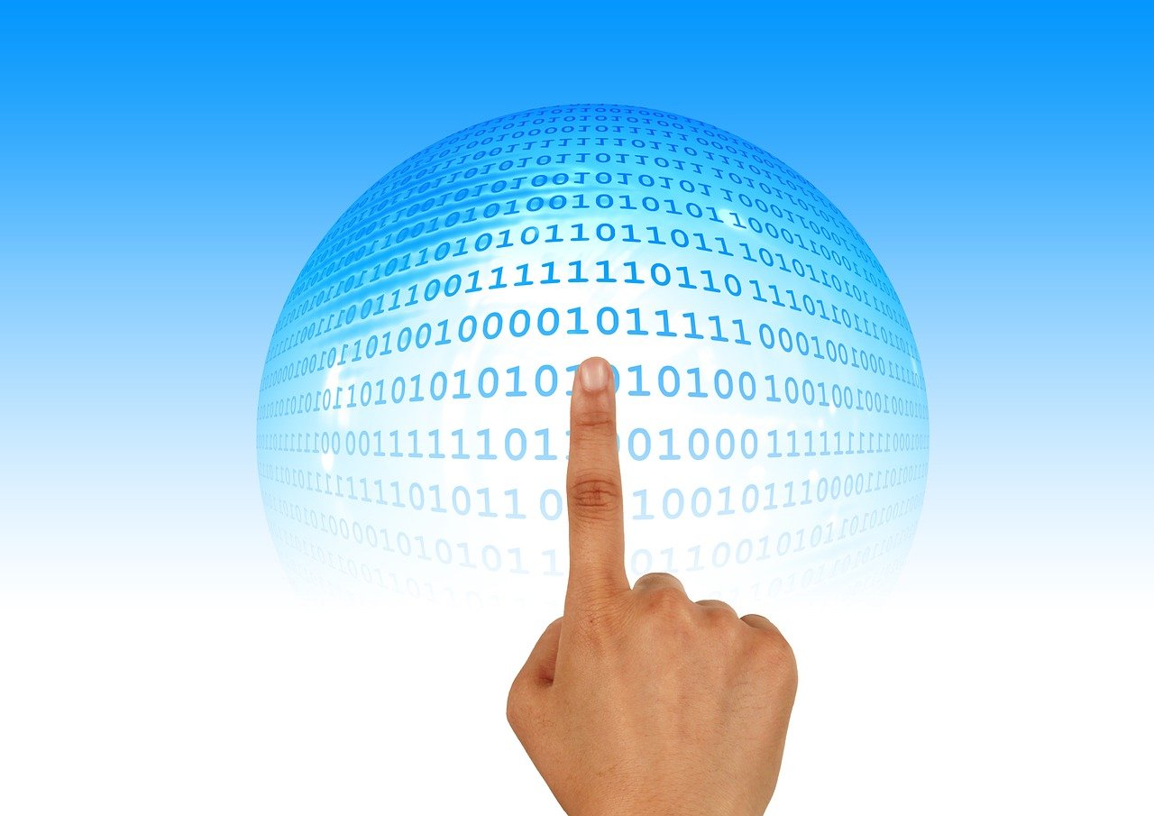 网络高手叫什么？揭秘各行业技术人才称谓与职业发展路径