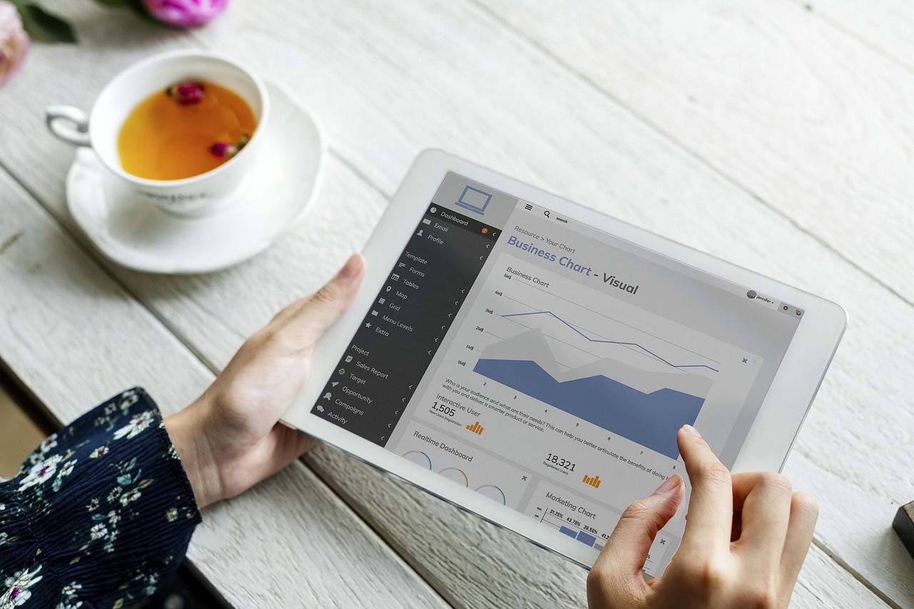 程序员接单网址推荐：国内外靠谱平台对比与接单技巧全攻略